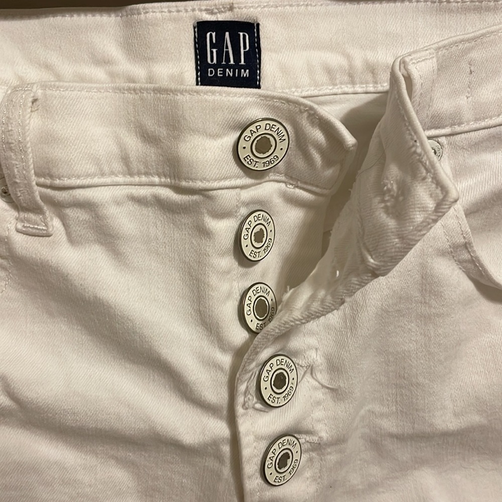 Gap Buttonfly Shorts - image 2